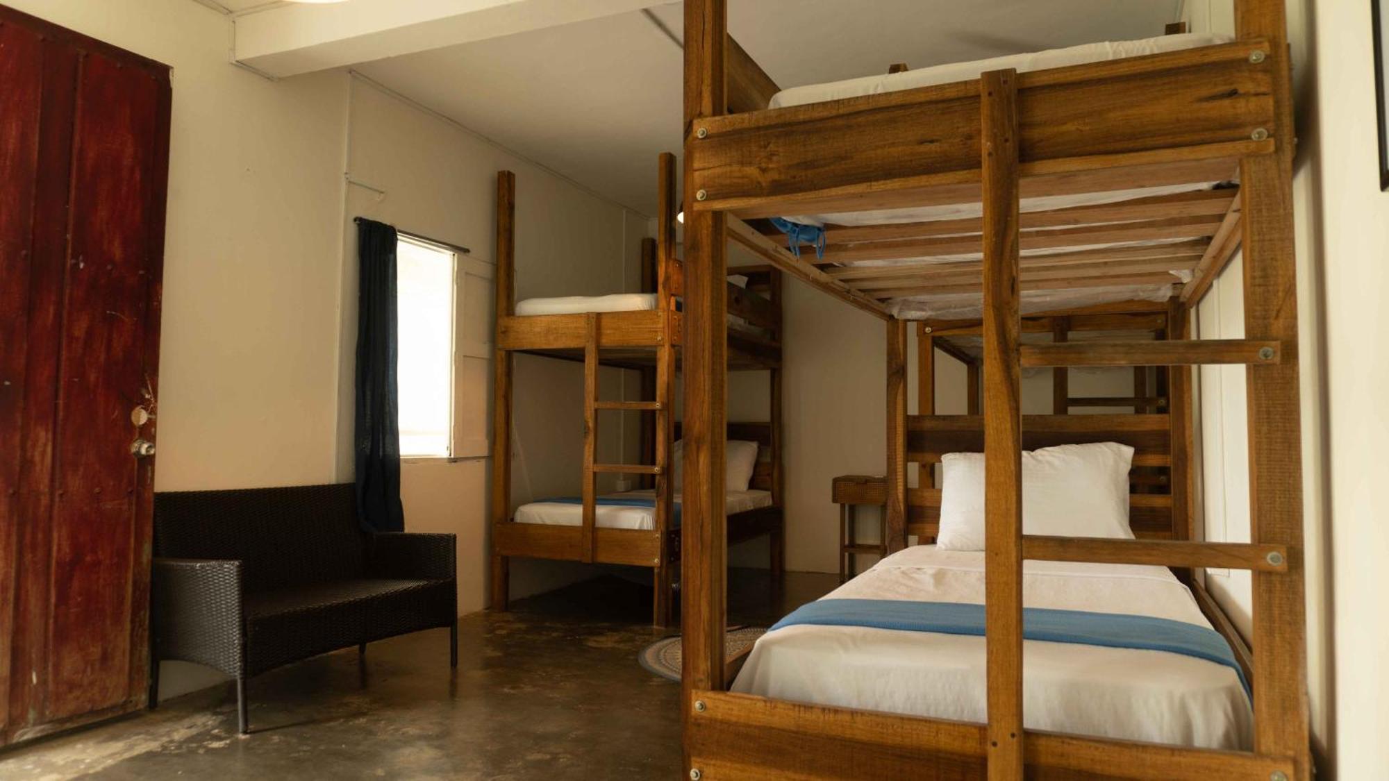 La Veranda Hotel & Restaurant Минка Екстериор снимка