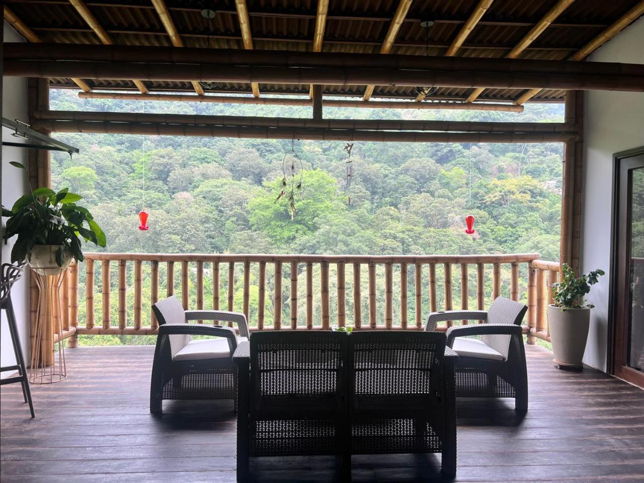 La Veranda Hotel & Restaurant Минка Екстериор снимка